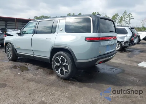 2023 Rivian R1S Adventure z USA, uszkodzony, nr VIN 7PDSGABA7PN005766